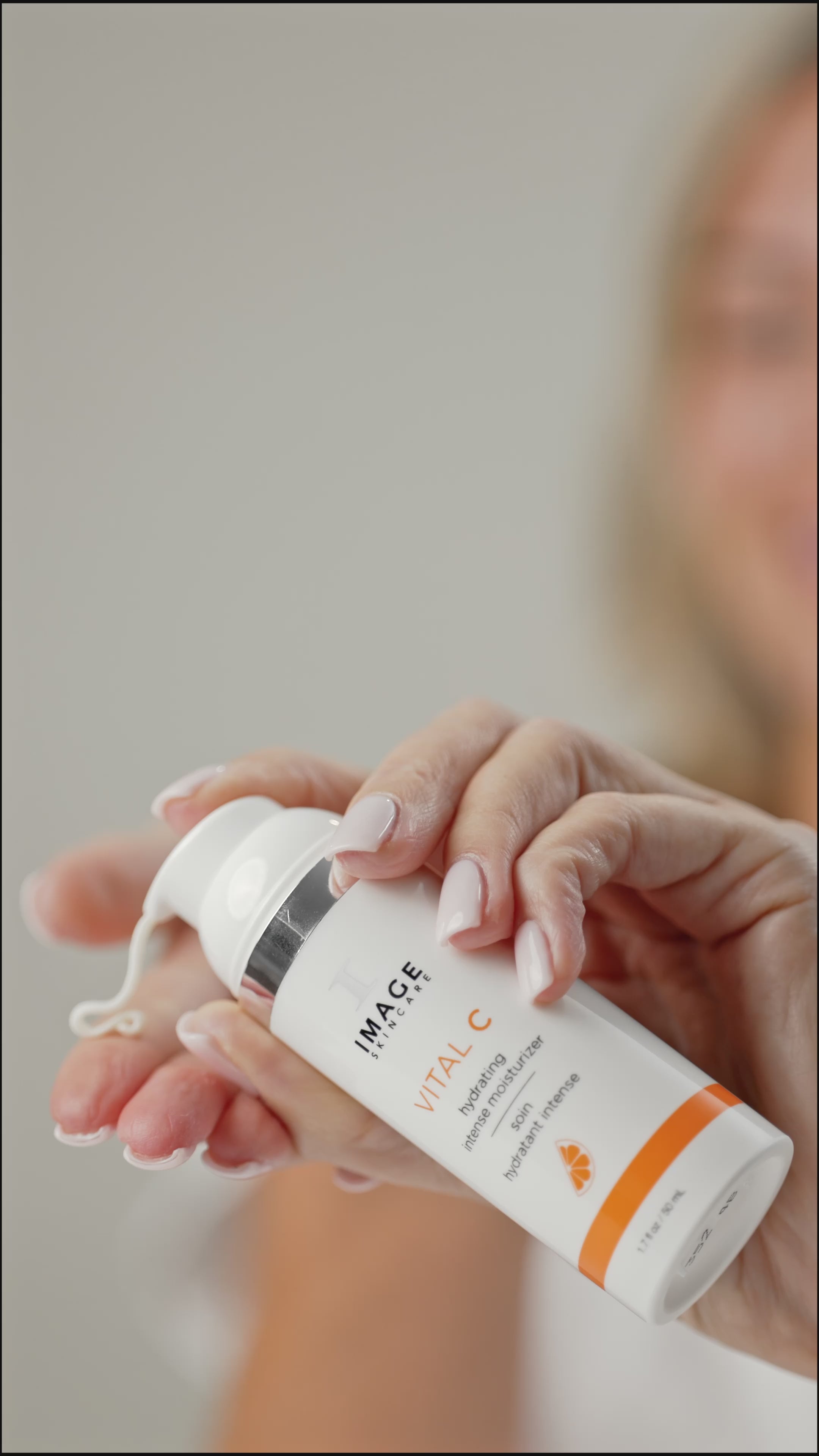 Load video: IMAGE Skincare VITAL C Hydrating Intense Moisturizer