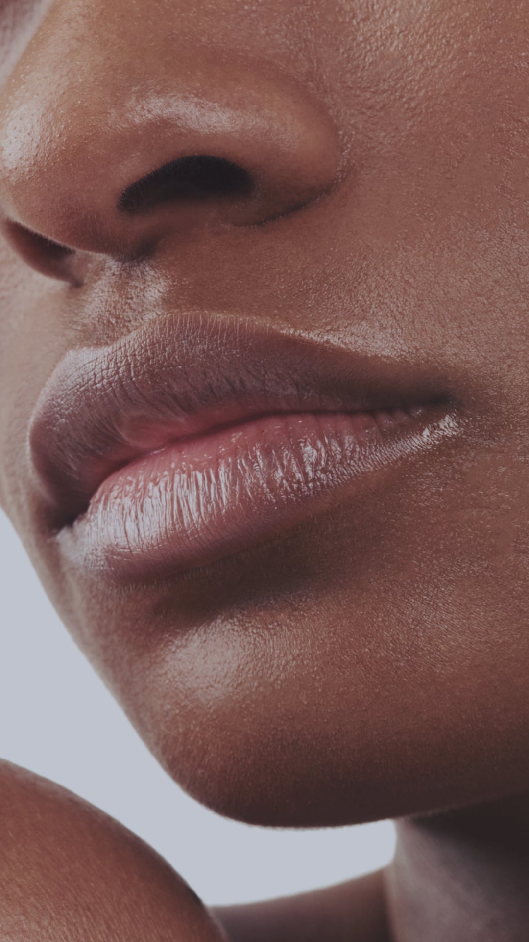 Load video: Obagi Medical Lip Therapy Soothe &amp; Protect Lip Treatment SPF 30